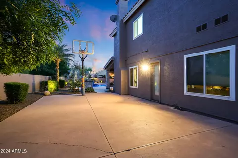 Exterior - 2139 E Sierra Madre Ave, Gilbert, AZ 85296 photo 16 of 30