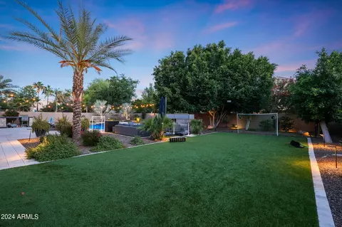 Exterior - 2139 E Sierra Madre Ave, Gilbert, AZ 85296 photo 12 of 30