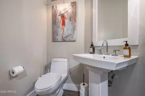 Bath - 2139 E Sierra Madre Ave, Gilbert, AZ 85296 photo 1 of 14