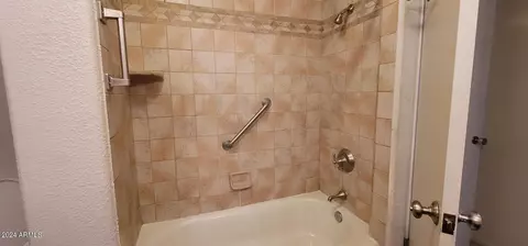 Bath - 2140 E 11th St, Douglas, AZ 85607 photo 5 of 7