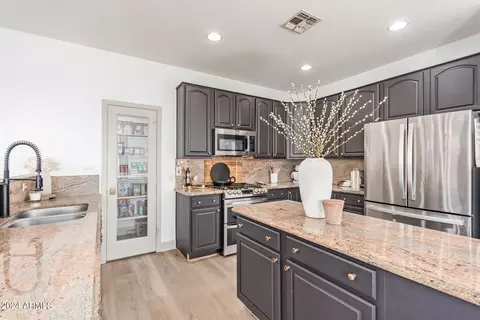 875 W Juniper Ave, Gilbert, AZ 85233 photo 12