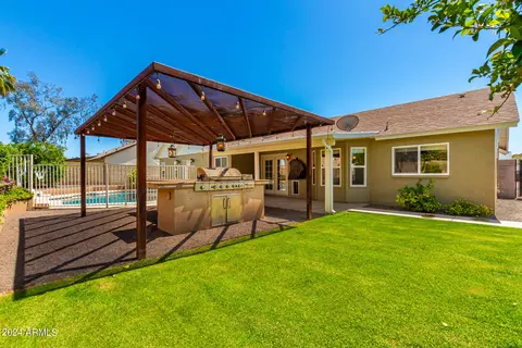 6630 E Ingram St, Mesa, AZ 85205 photo 3
