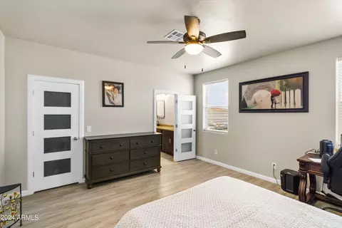 28402 N 221st Ave, Wittmann, AZ 85361