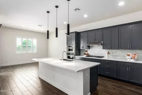 Kitchen - 3451 E Boot Track Trl, Gilbert, AZ 85296 photo 4 of 5