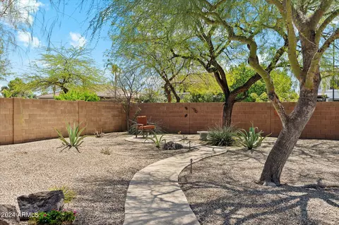 Exterior - 3879 E Jaguar Ave, Gilbert, AZ 85298 photo 9 of 10