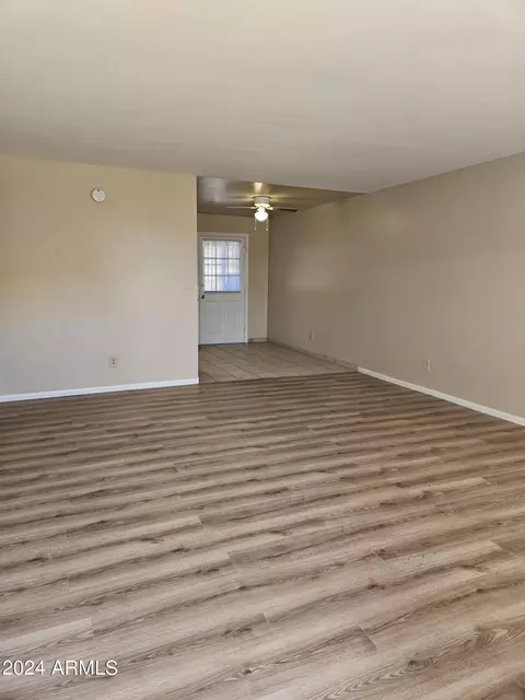 2613 W Hazelwood St, Phoenix, AZ 85017