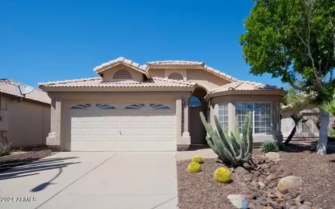 2220 E Aire Libre Ave, Phoenix, AZ 85022