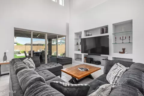 3414 E Tina Dr, Phoenix, AZ 85050 photo 4