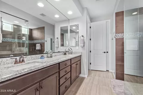 3414 E Tina Dr, Phoenix, AZ 85050 photo 8