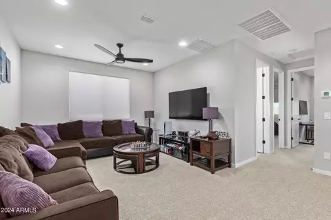 3414 E Tina Dr, Phoenix, AZ 85050 photo 6