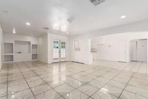 5930 W Whitton Ave, Phoenix, AZ 85033 photo 8