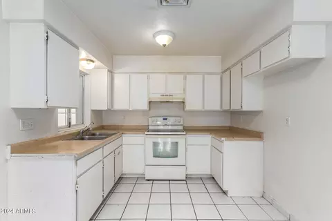 5930 W Whitton Ave, Phoenix, AZ 85033 photo 14