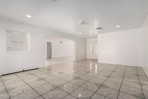 5930 W Whitton Ave, Phoenix, AZ 85033 photo 9