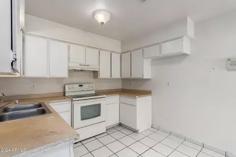 5930 W Whitton Ave, Phoenix, AZ 85033 photo 16