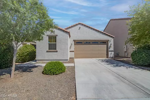 1074 W Lowell Dr, San Tan Valley, AZ 85140