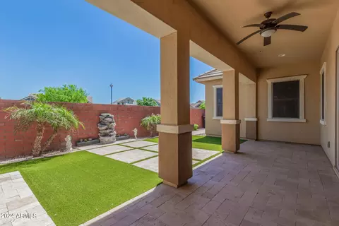 Exterior - 4511 E Jones St, Gilbert, AZ 85295 photo 6 of 9