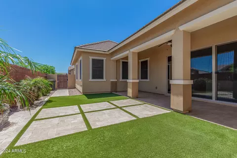 Exterior - 4511 E Jones St, Gilbert, AZ 85295 photo 8 of 9