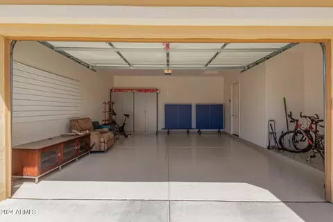 Exterior - 4511 E Jones St, Gilbert, AZ 85295 photo 4 of 9