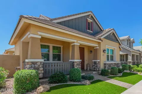 Exterior - 4511 E Jones St, Gilbert, AZ 85295 photo 2 of 9