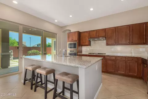 Kitchen - 4511 E Jones St, Gilbert, AZ 85295 photo 4 of 5