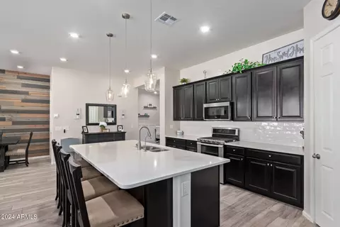 Kitchen - 3170 E Desert Broom Pl, Chandler, AZ 85286 photo 7 of 7