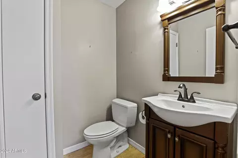 Bath - 5281 N Canyon View St, Pine, AZ 85544 photo 3 of 4