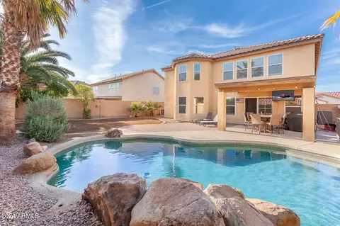 8205 E Posada Ave, Mesa, AZ 85212