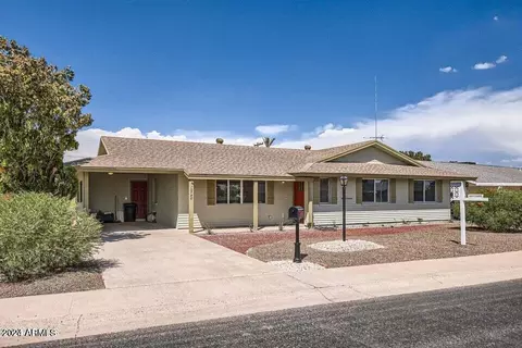 10746 W Crosby Dr, Sun City, AZ 85351