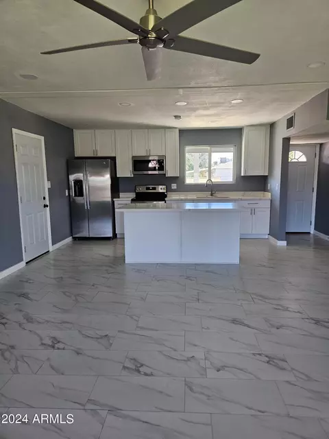 7307 N 21st Dr, Phoenix, AZ 85021 photo 2