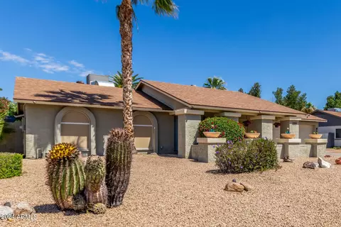 Exterior - 4408 E Ludlow Dr, Phoenix, AZ 85032 photo 2 of 13