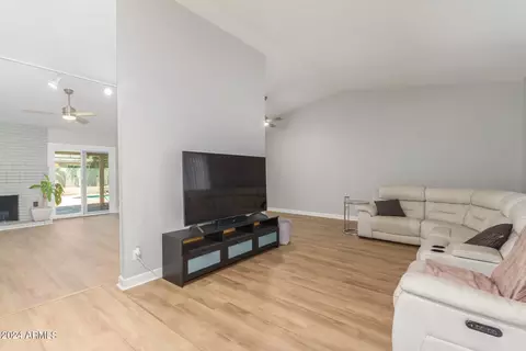 Living - 4408 E Ludlow Dr, Phoenix, AZ 85032 photo 1 of 3
