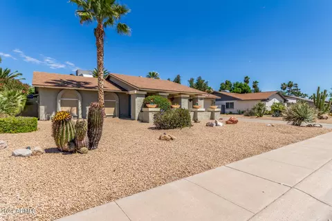 Exterior - 4408 E Ludlow Dr, Phoenix, AZ 85032 photo 3 of 13