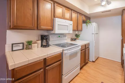 Kitchen - 773 E Lola Dr, Phoenix, AZ 85022 photo 2 of 4