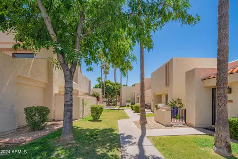 Exterior - 773 E Lola Dr, Phoenix, AZ 85022 photo 8 of 11