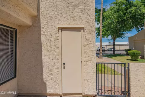 Exterior - 773 E Lola Dr, Phoenix, AZ 85022 photo 6 of 11