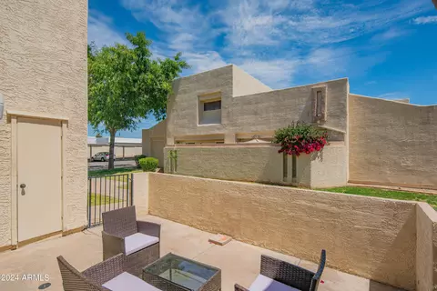 Exterior - 773 E Lola Dr, Phoenix, AZ 85022 photo 3 of 11