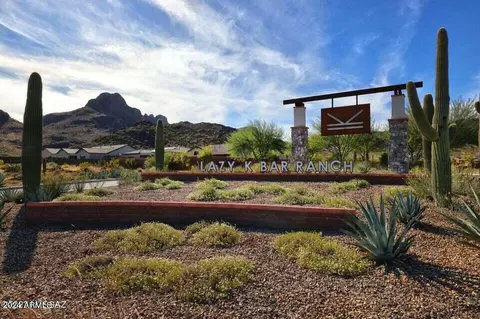 8271 W Spaulding St, Tucson, AZ 85743