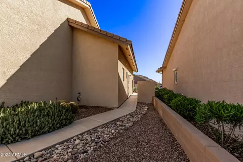 Exterior - 11124 E Newcastle Ave, Mesa, AZ 85209 photo 10 of 14