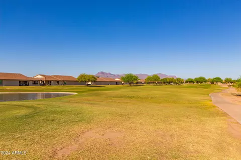 View/Area - 11124 E Newcastle Ave, Mesa, AZ 85209 photo 3 of 4