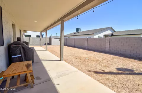 Exterior - 979 S Lawther Dr, Apache Junction, AZ 85120 photo 7 of 11
