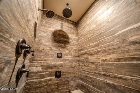 Bath - 7472 Taurus Dr, Lakeside, AZ 85929 photo 8 of 11