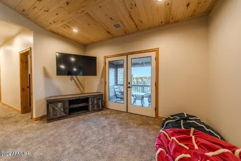 Living - 7472 Taurus Dr, Lakeside, AZ 85929 photo 7 of 7