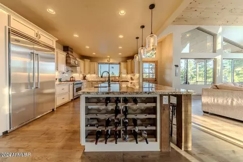 Kitchen - 7472 Taurus Dr, Lakeside, AZ 85929 photo 3 of 9