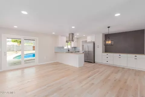 Kitchen - 2910 E Surrey Ave, Phoenix, AZ 85032 photo 4 of 7