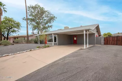 2910 E Surrey Ave, Phoenix, AZ 85032