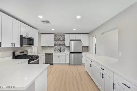 1502 W 6th Pl, Mesa, AZ 85201 photo 8