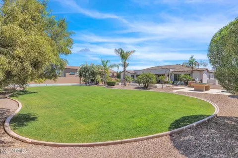 Exterior - 2912 E Fruitvale Ave, Gilbert, AZ 85297 photo 7 of 10