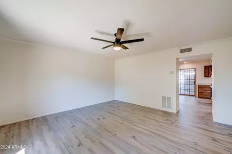 1375 N 44th St, Phoenix, AZ 85008 photo 4