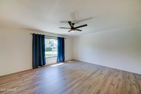 1375 N 44th St, Phoenix, AZ 85008 photo 3