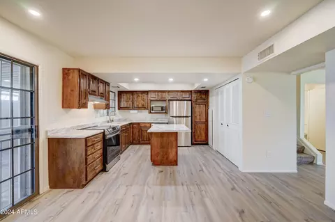1375 N 44th St, Phoenix, AZ 85008 photo 8